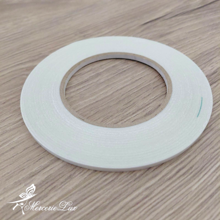 banda dublu adeziva pentru textile 4mm [1]