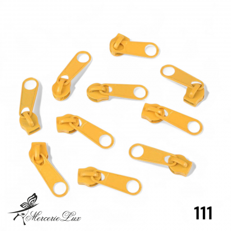 img-attr