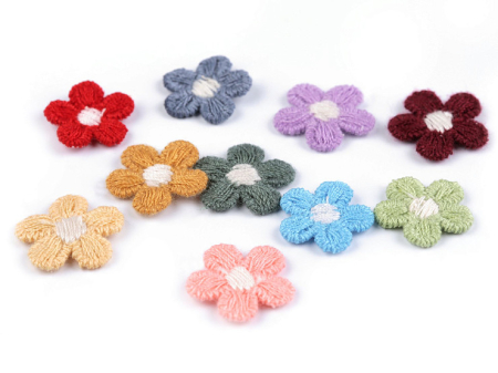Aplicatii Textile - floare brodata 1.5cm