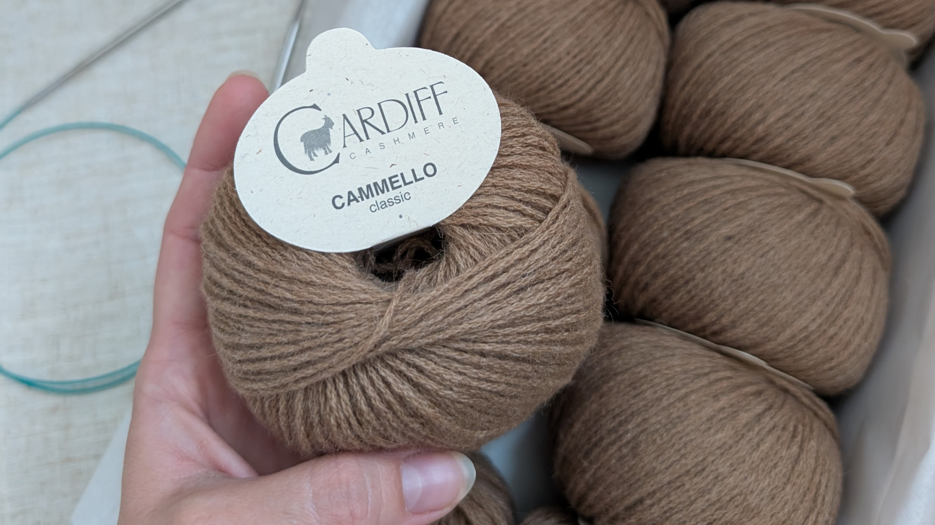 cardiff-cammello-classic-fir-camila