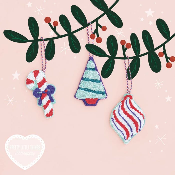 Pretty Little Things no 33 - Christmas [5]