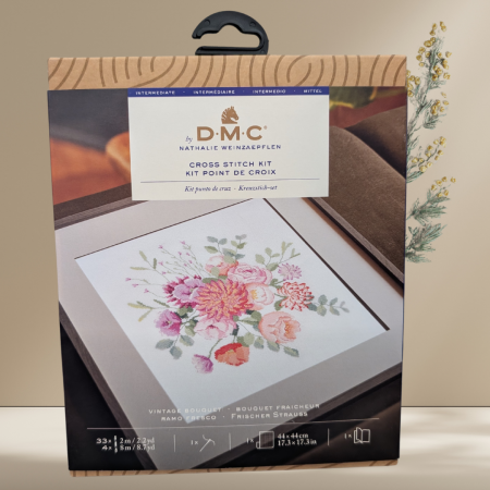 Brodat - Kit brodat în cruce- buchet vintage