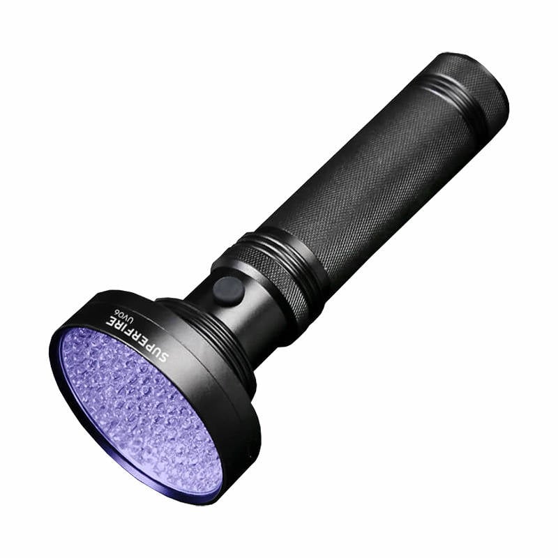 Lanterna UV Superfire UV06 - Puterea luminii de 395NM intr-un design compact! Ideala pentru diverse aplicatii, usor de utilizat si transportat, cu autonomie extinsa.