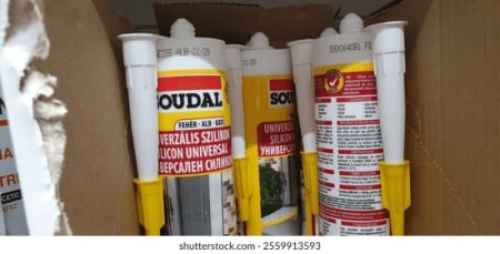 Amenajari Pentru Interior - SILICON UNIVERSAL ALB 300ML SOUDAL 103234