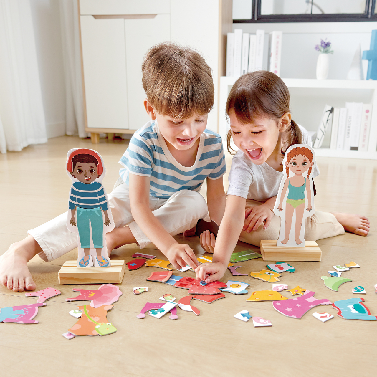 Puzzle magnetic de imbracare pentru copii (68 piese) [2]