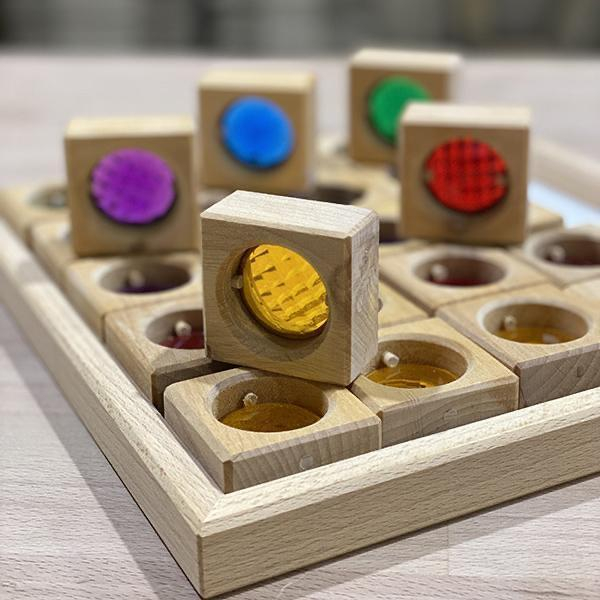 Set 25 cuburi din lemn cu fereastra colorata, Bauspiel [4]