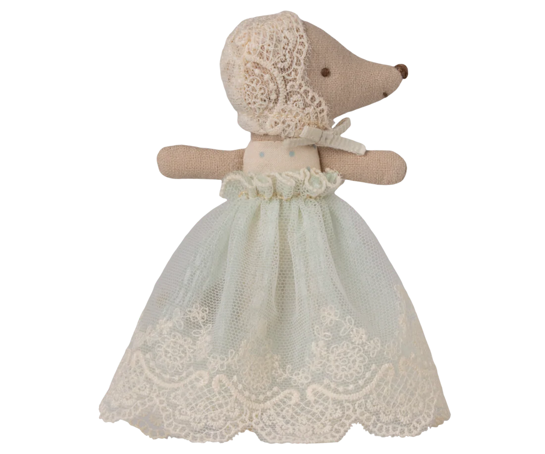 Jucarii creative - accesorii maileg - jucarie textila - Șoricel în rochie de botez, bleu deschis