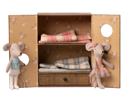 Accesorii-Șoareci de balet în studioul de dans, soră și frate mai mic [1]