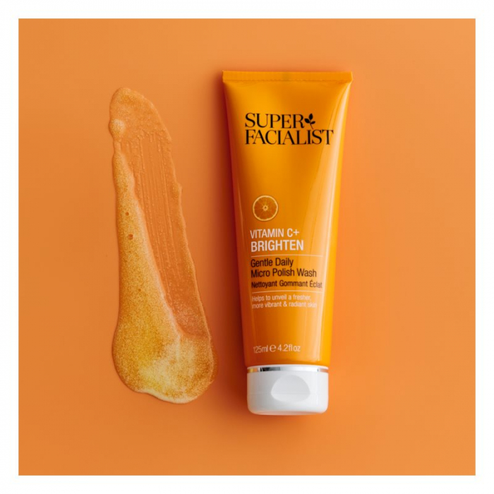 Gel exfoliant iluminator pentru ten, gat si piept, Vitamin C+ Brighten, 125 ml [3]