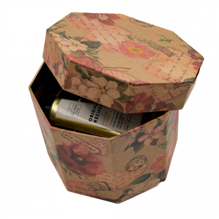 Set cadou crema de maini White Tea&Vitamin E, 30 ml si lumanare [2]