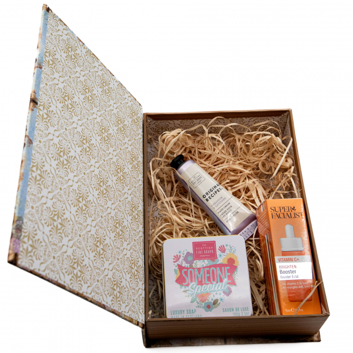 Set cadou cosmetice, Vitamin C Booster 15 ml, sapun 100 g si crema de maini 30 ml [2]