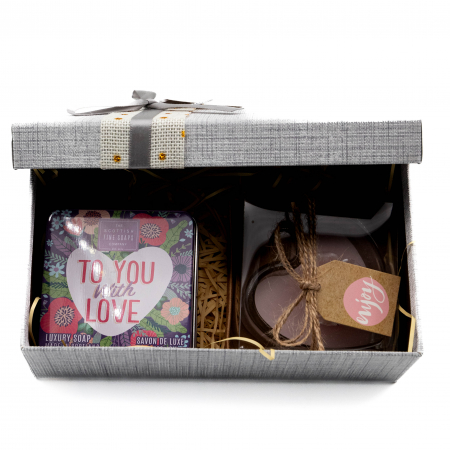 Set cadou femei, sapun de lux si lumanare trandafir [2]