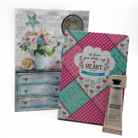 Set cadou crema de maini unt de Shea, 30 ml, si agenda A5 [1]