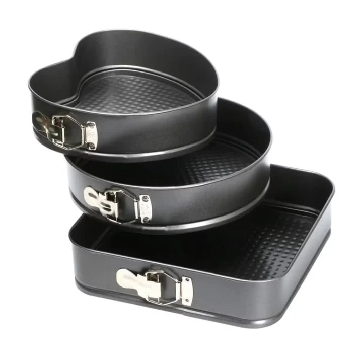 Bucatarie - Set 3 Tavi pentru Prajituri  din metal diverse forme , material anti-aderent