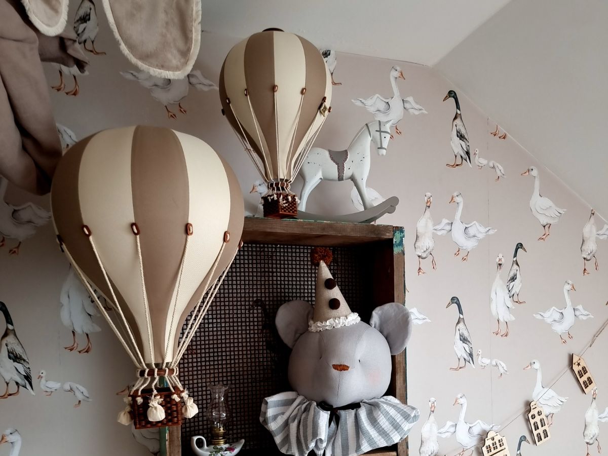 Baloane decorative pentru camera bebelușului
