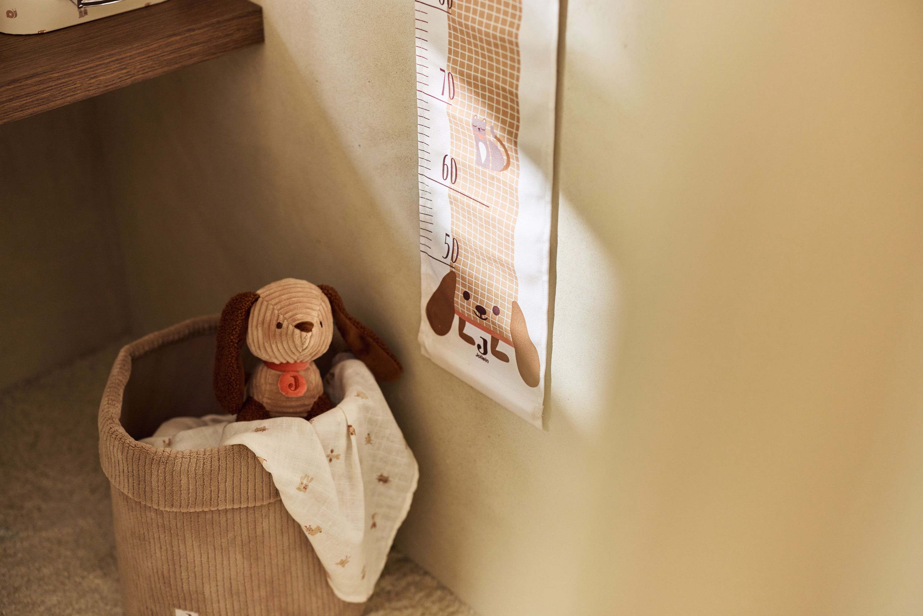 Cățel de pluș Diego Dog Jollein, companion de joacă pentru cei mici