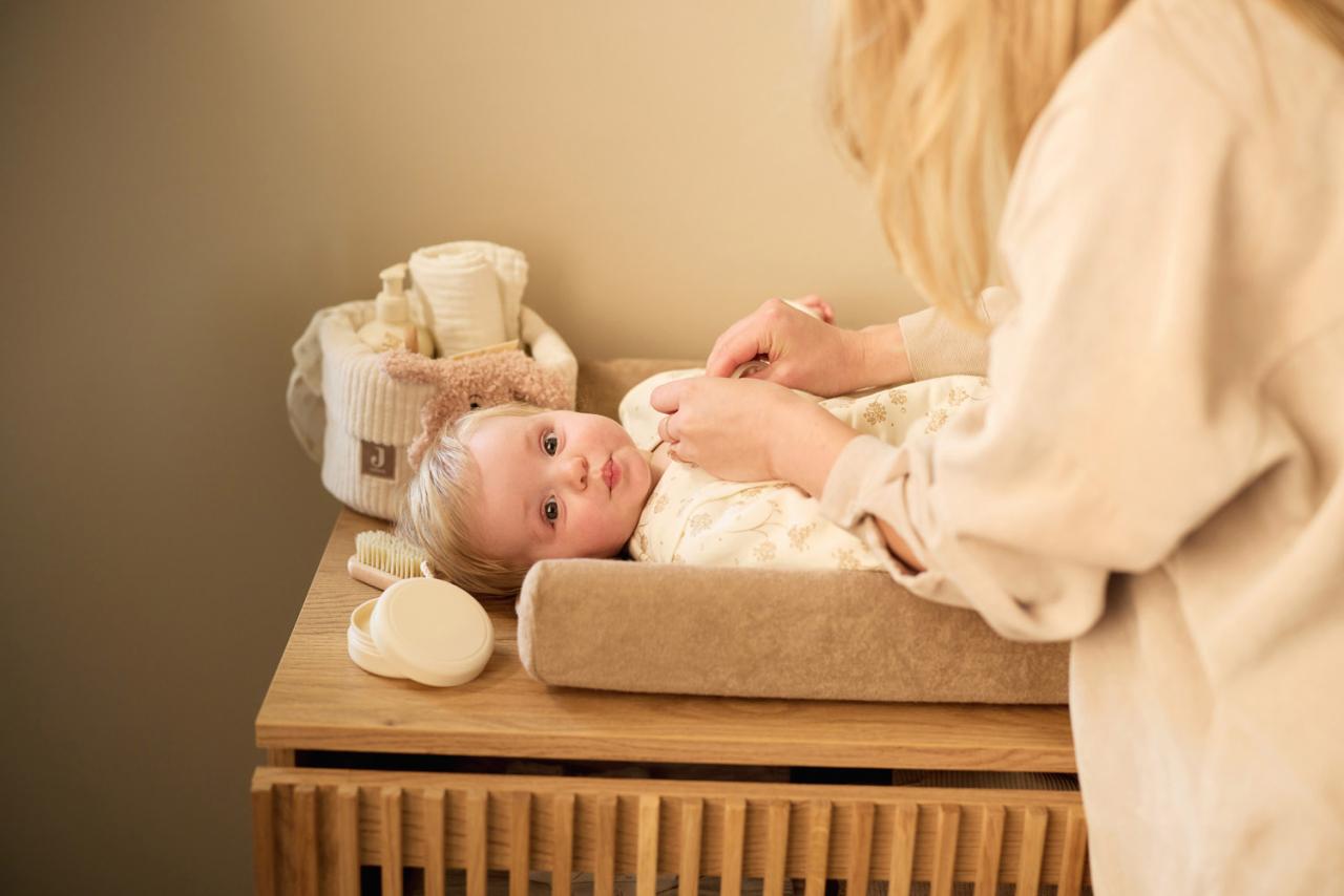 Coș de depozitare pentru comoda din camera copilului Cloudy Rib Oatmeal – Jollein [6]