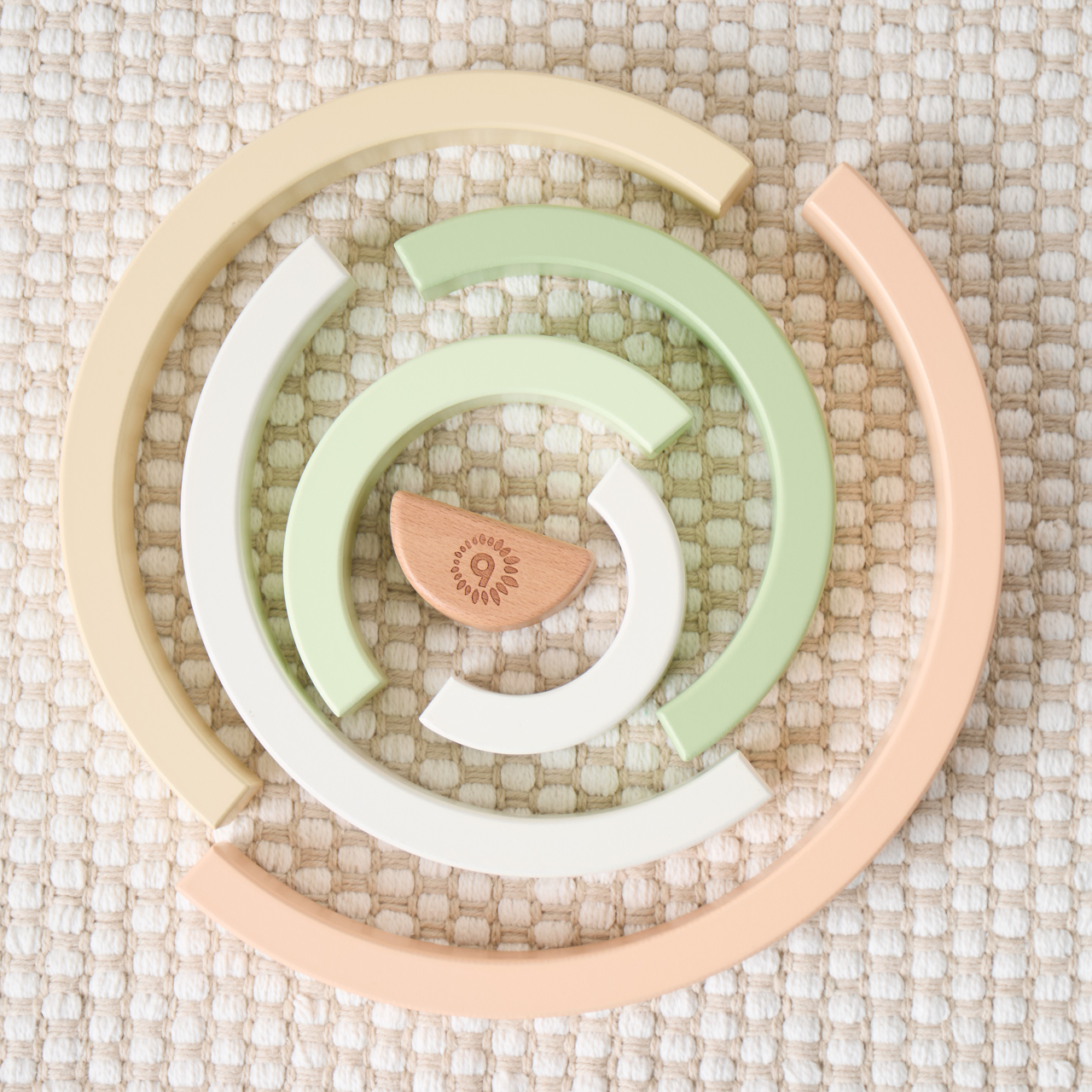 Jucarie montessori din lemn pentru bebelusi, Curcubeu Bunny Fine Bieco [6]