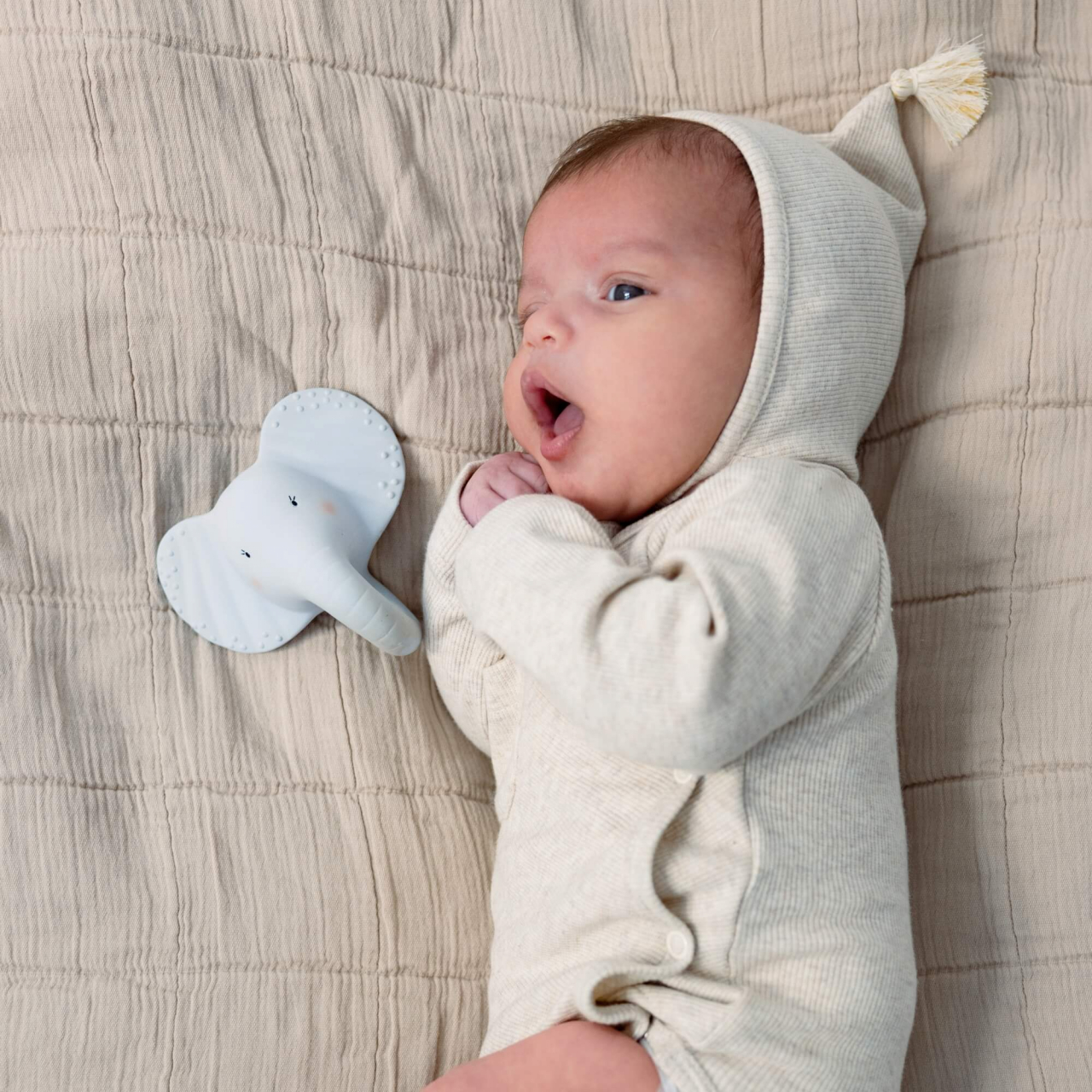 Jucărie pentru dentiție din cauciuc natural Hevea - Elvy Elefantul | BabyBello - MI BEBE [3]