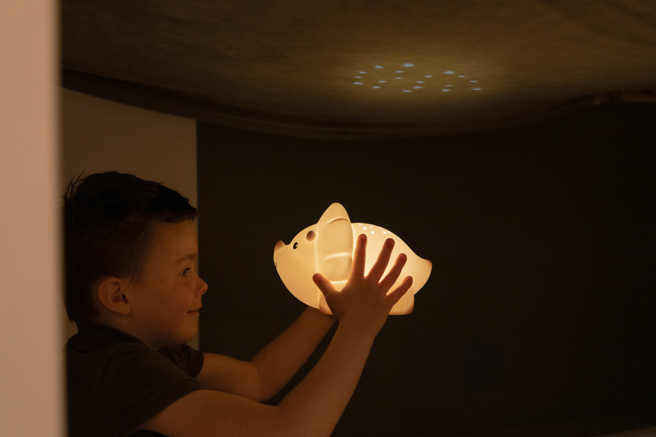 Lampă de veghe cu proiector Juliette Dino Sand – Atelier Pierre Junior [7]