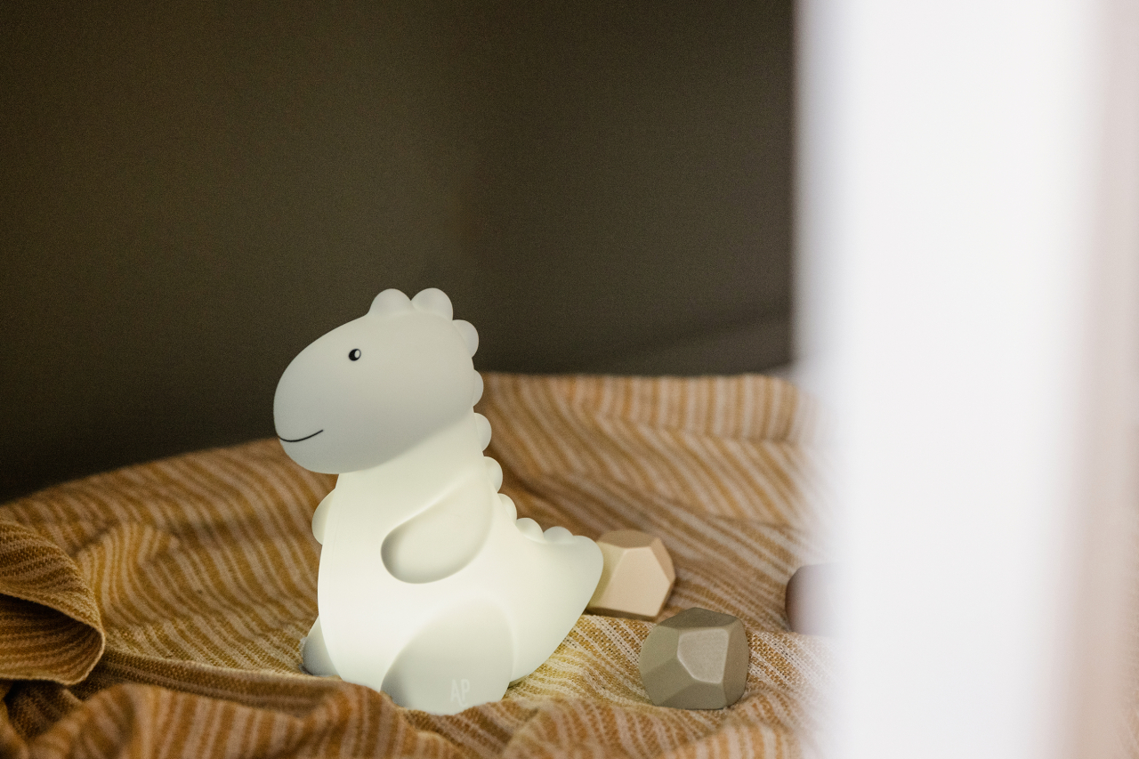Lampă de veghe dinozaur Jeroom Dino Sage – Atelier Pierre Junior [8]