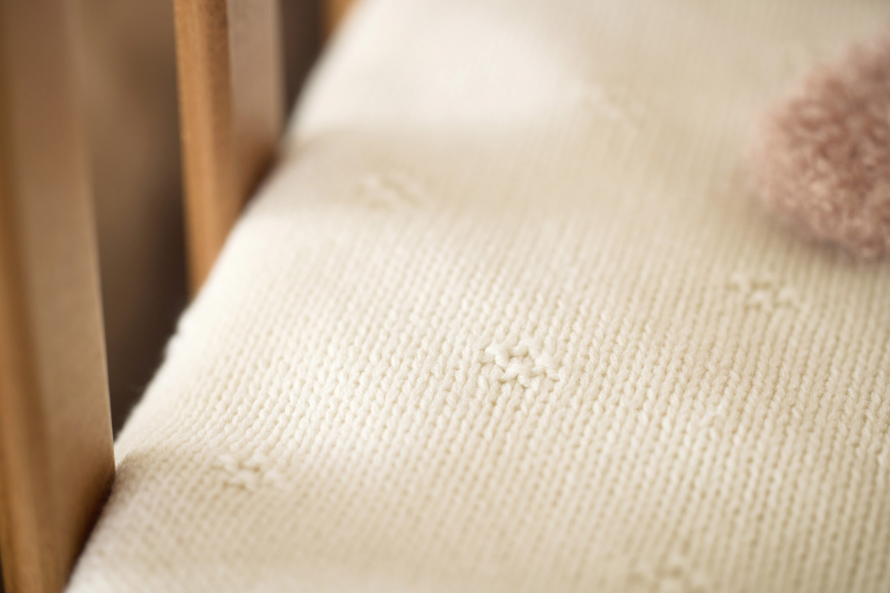 Pătură bebeluși tricotată bumbac organic 100x75 cm Cozy Knit Ivory Jollein [5]