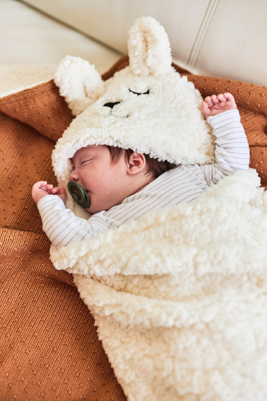 Păturică de înfășat bebeluși cu glugă pentru bebeluși Bunny alb Jollein [6]
