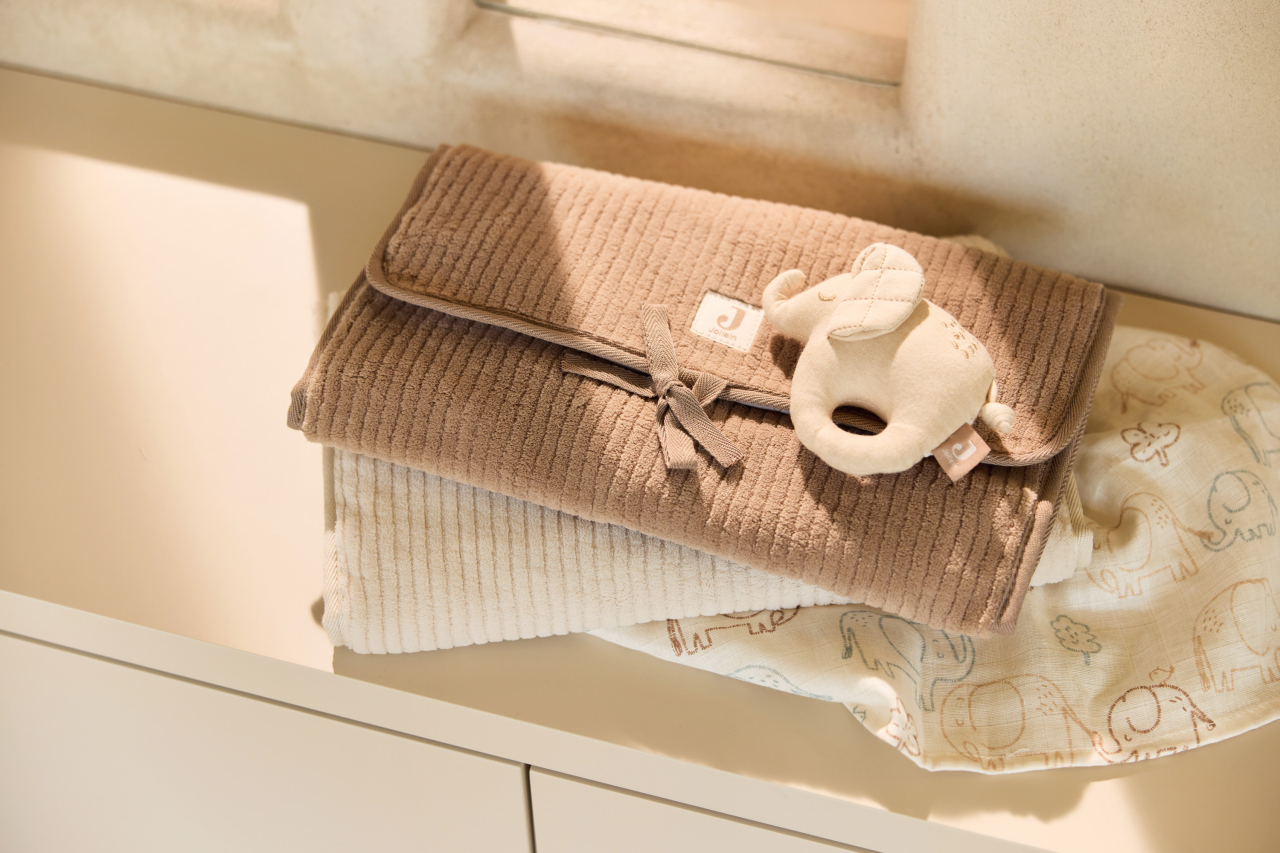 Salteluță de schimbat bebeluși Cloudy Rib Milky Coffee Jollein [6]