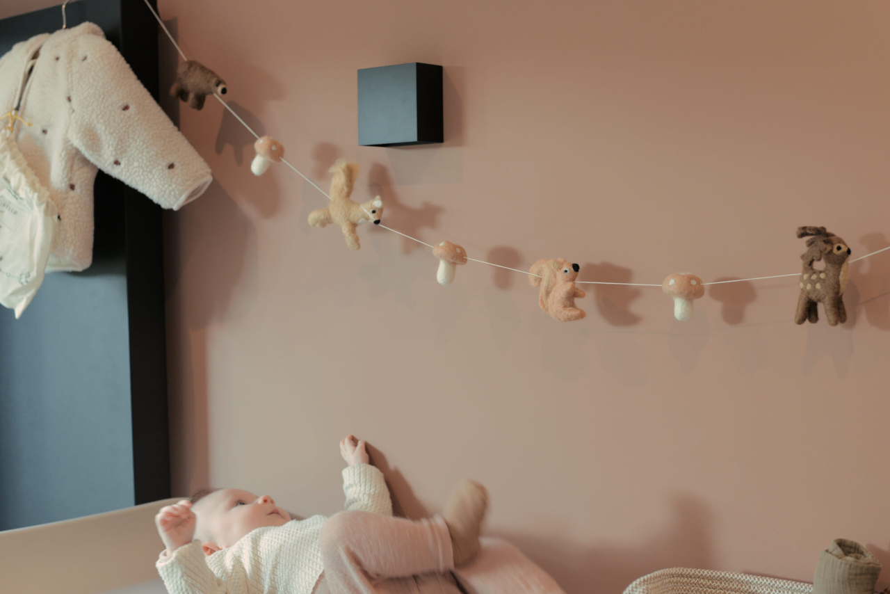 Set carusel decorativ pentru pătuț bebeluși cu animale din pădure si ghirlanda Forest Babybello [6]