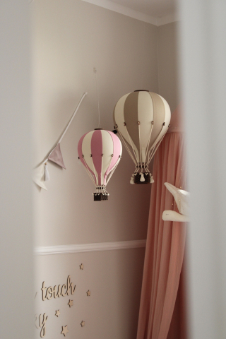 Balon decorativ cu aer cald roz alb 28 cm [6]