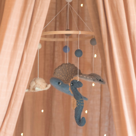 Carusel decorativ pentru pătuț bebeluși cu animale marine Under the Sea [1]