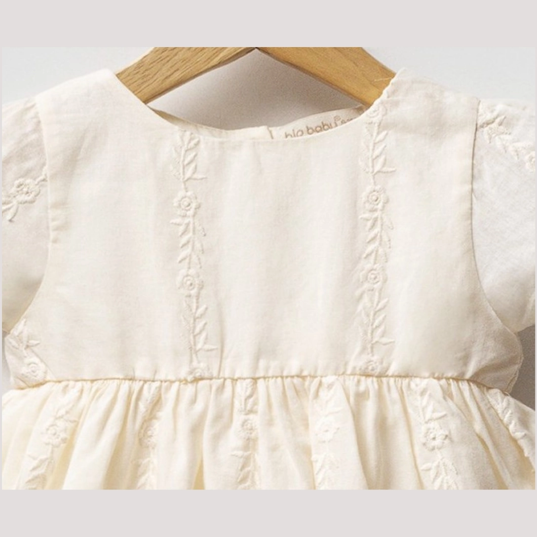 Rochiță lejeră din bumbac cu broderie florală - Dolores [3]