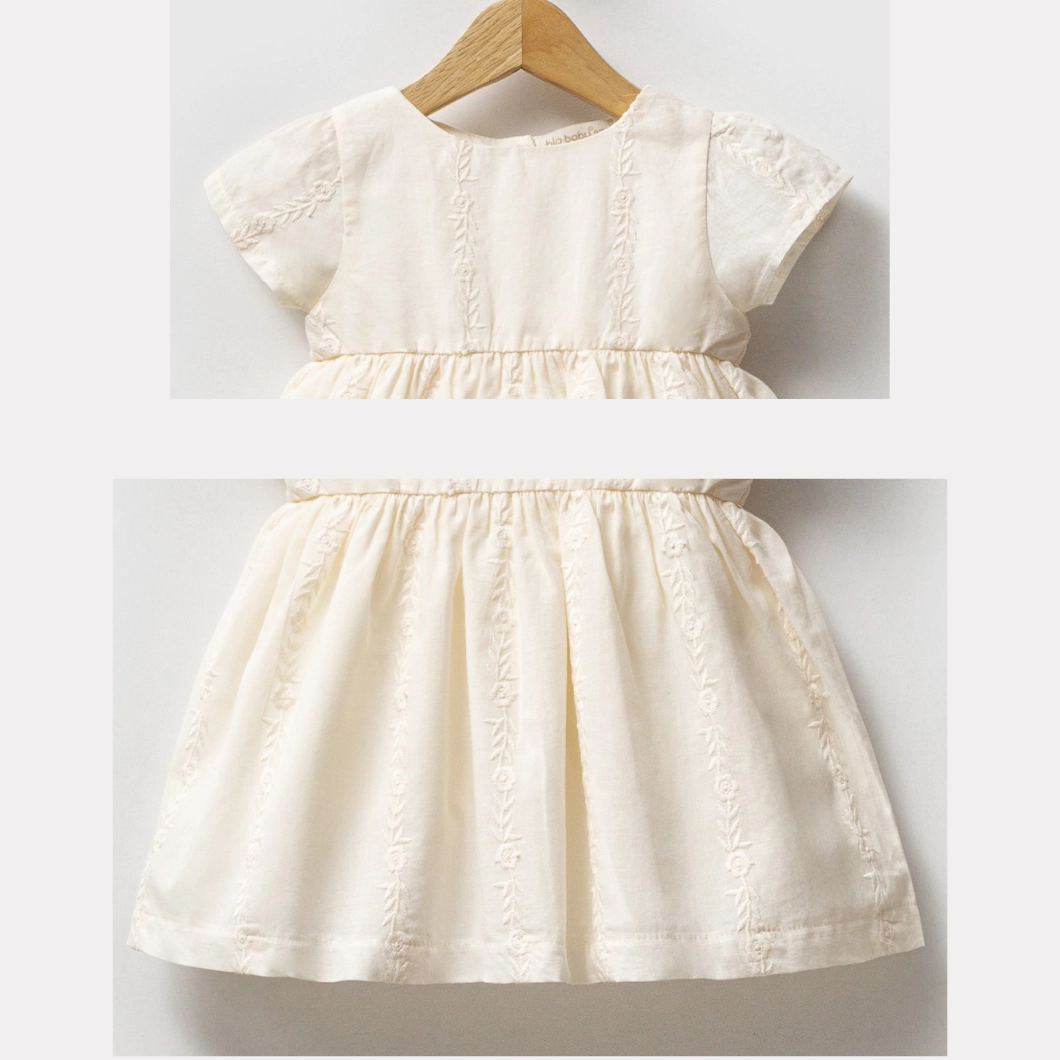 Rochiță lejeră din bumbac cu broderie florală - Dolores [7]