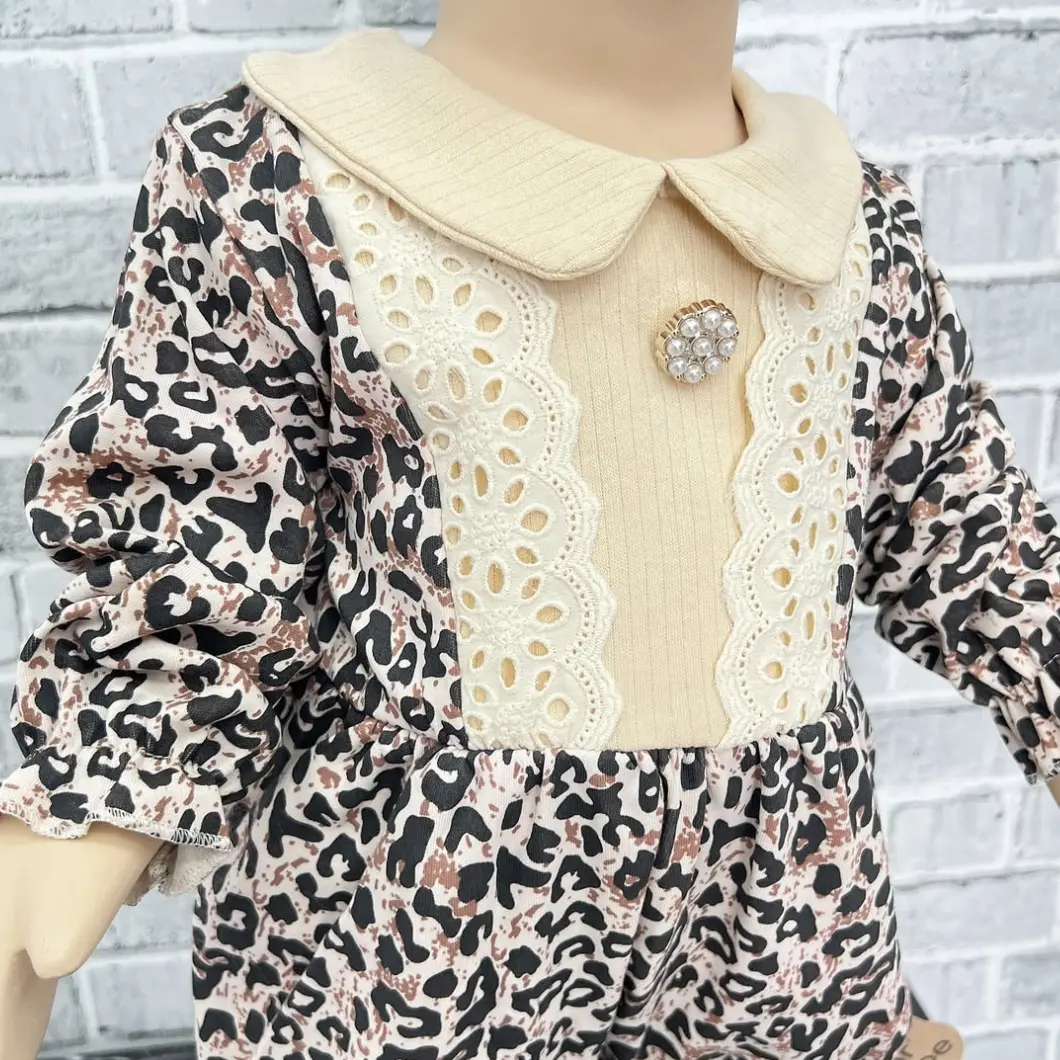 Salopetă leopard fetițe cu dantelă și bentiță – Miri [7]