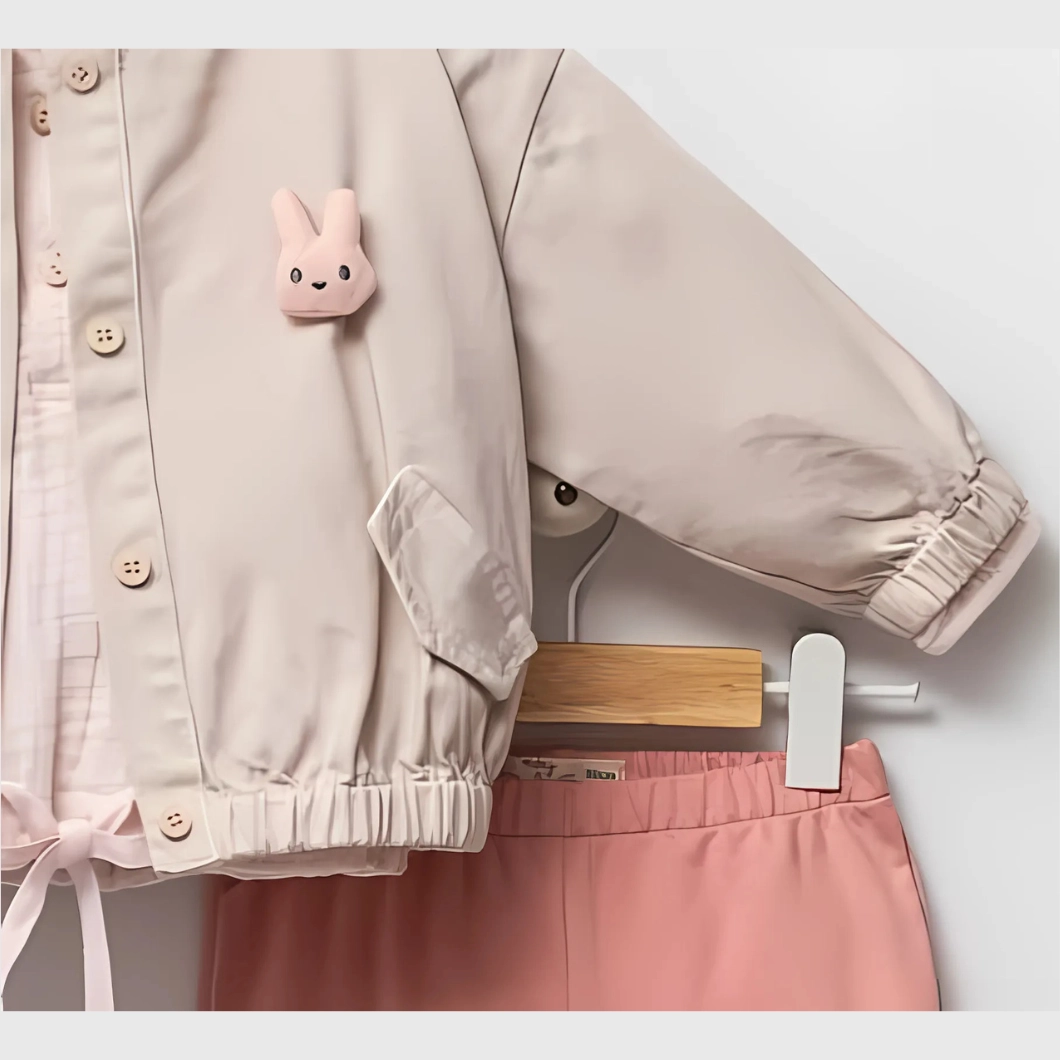 Set Casual 3 Piese Fetițe - Juliana, Geacă Bej, Cămașă Muselină Roz, Pantaloni Comozi [4]