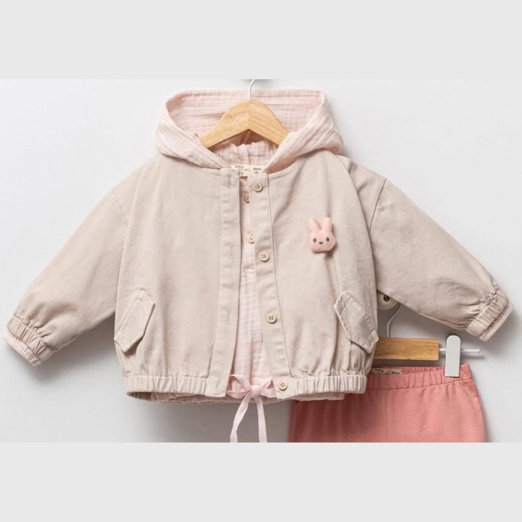 Set Casual 3 Piese Fetițe - Juliana, Geacă Bej, Cămașă Muselină Roz, Pantaloni Comozi [2]