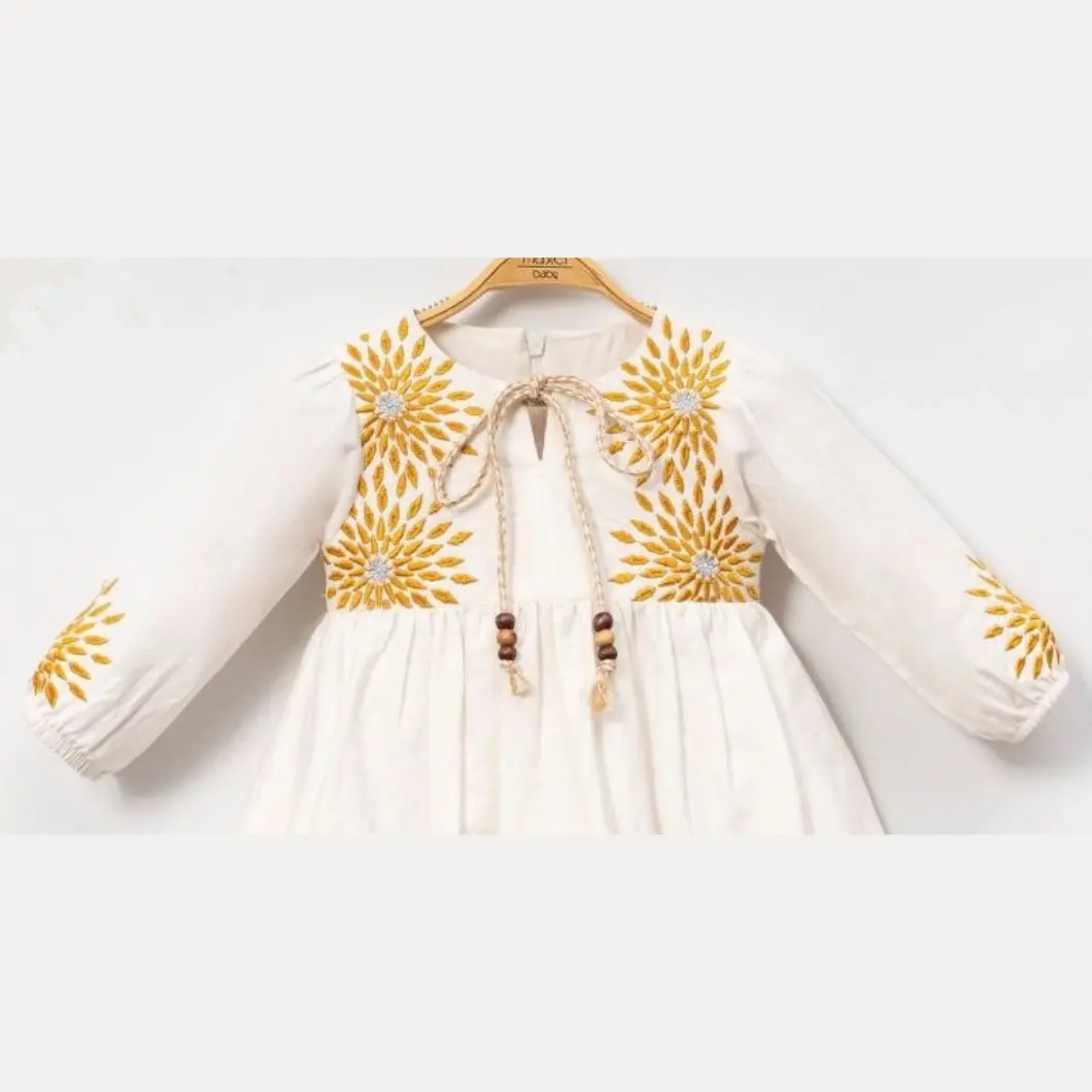 Rochiță albă fetițe din 100% bumbac cu broderie florală Margaret [2]