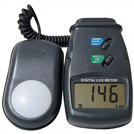 Aparate de masura si control - Luxmetru digital cu 3 calibrari