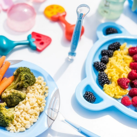 Lingurita din silicon cu ventuza de fixare si carcasa protectie 6+ [6]