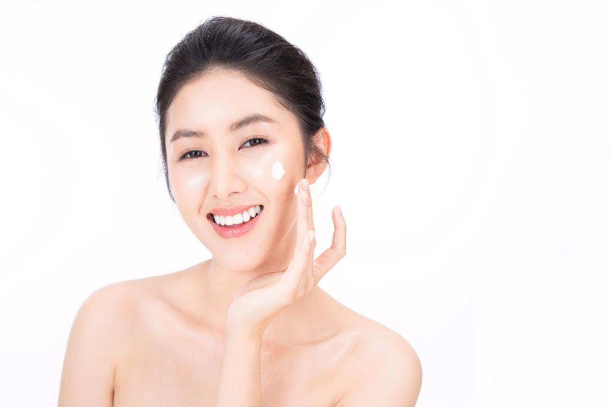 Mucina de melc – descopera efectele remarcabile ale acestui ingredient natural in ingrijirea pielii