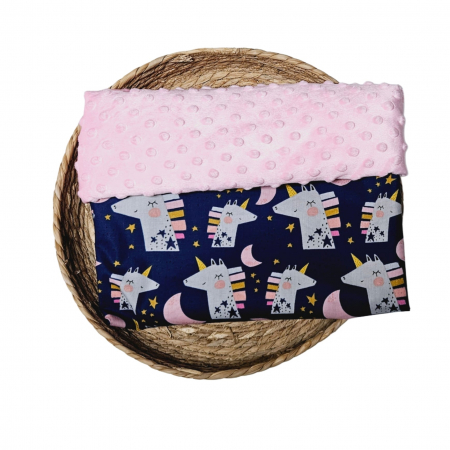 Paturici pentru copii - Paturica personalizata unicorni pe fond bleumarin