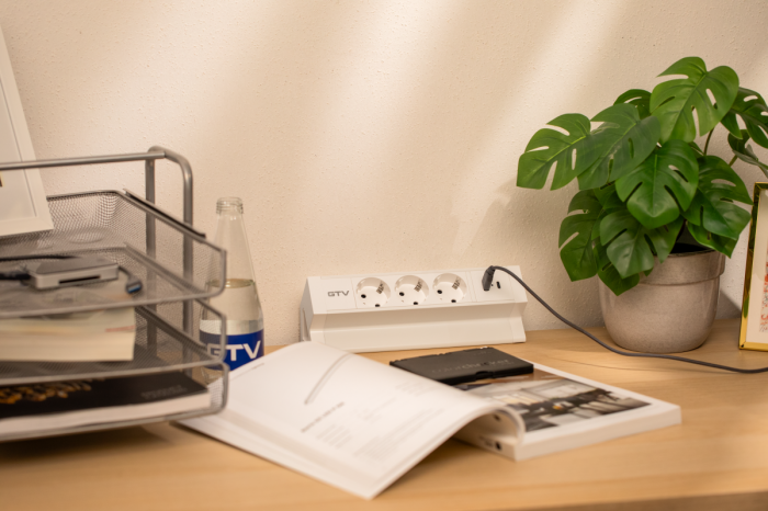 Priza de mobila BASCO, 3x prize schuko, USB A+C, cablu 1,5m, alba, cu fixare [8]