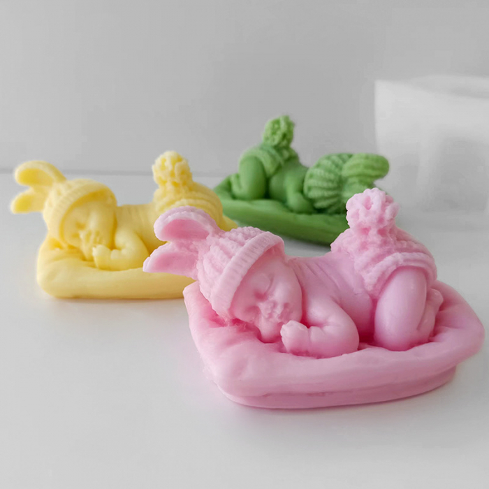 Matrita de silicon, Milmatt, Model Bebelus pe perna, pentru lumanari, silicon alimentar, non toxic [10]