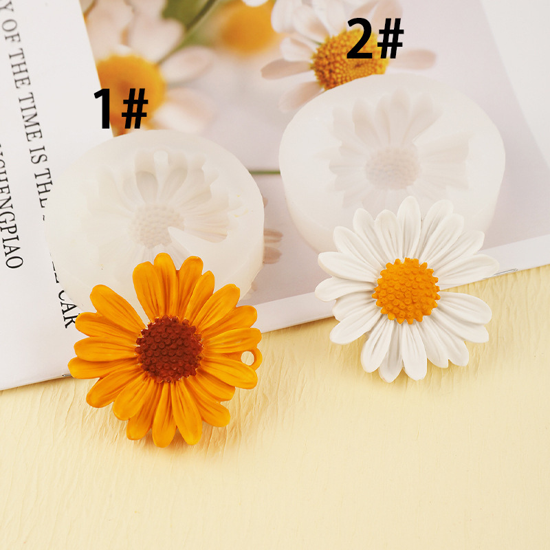 Matrita de silicon, Milmatt, Model Crizantema, pentru lumanari, silicon alimentar, non toxic, 72 x 72 x 18 mm [4]
