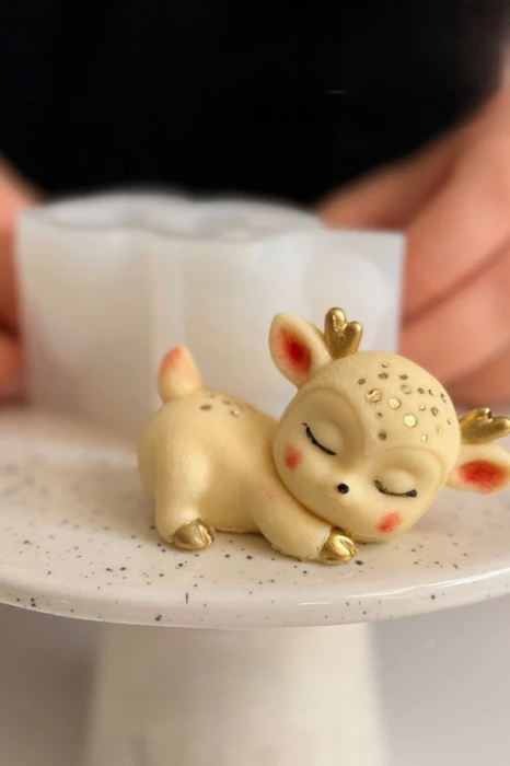 Matrita din silicon alimentar premium, Sleeping Deer, pentru lumânări, săpun și deserturi [3]
