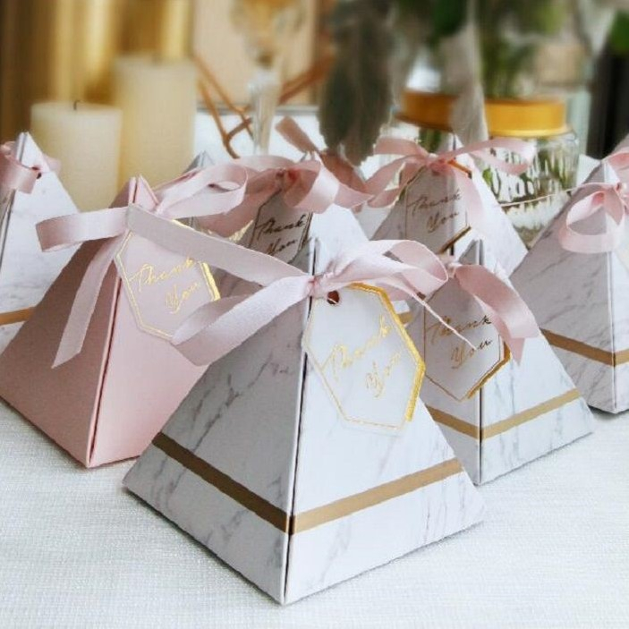 Set 20 Cutii Marturii/Cadou, Milmatt, Alb, doua fete Alb/Roz, panglica satin roz, 7x7x8 cm [9]