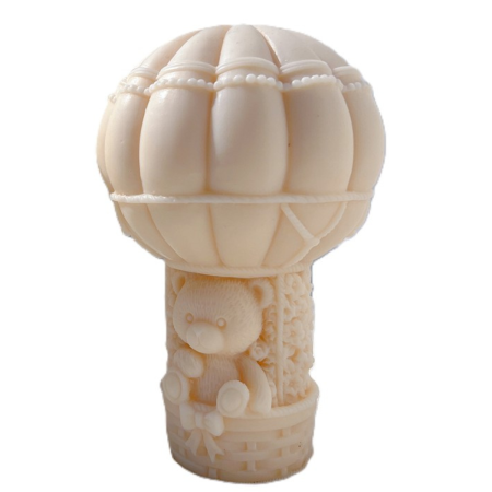 NOUTATI - ursulet in balon cu aer cald