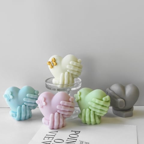 Matrita de silicon, Milmatt, Model Inima in maini cu fluturas, pentru lumanari, silicon alimentar, non toxic, 91 x 77 x 85 mm [4]
