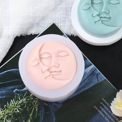Matrita de silicon, Milmatt, Model Luna si Soare, pentru lumanari, silicon alimentar, non toxic, 75 x 30 mm [2]