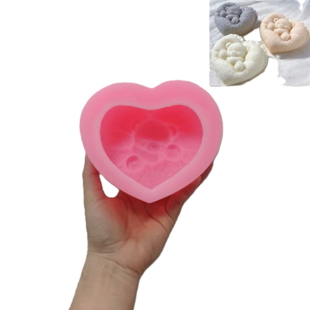 NOUTATI - Ursulet in perna